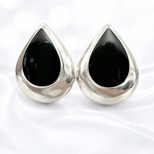 Vintage Mid Century Teardrop Sterling Silver Onyx Clip-On Earrings .925